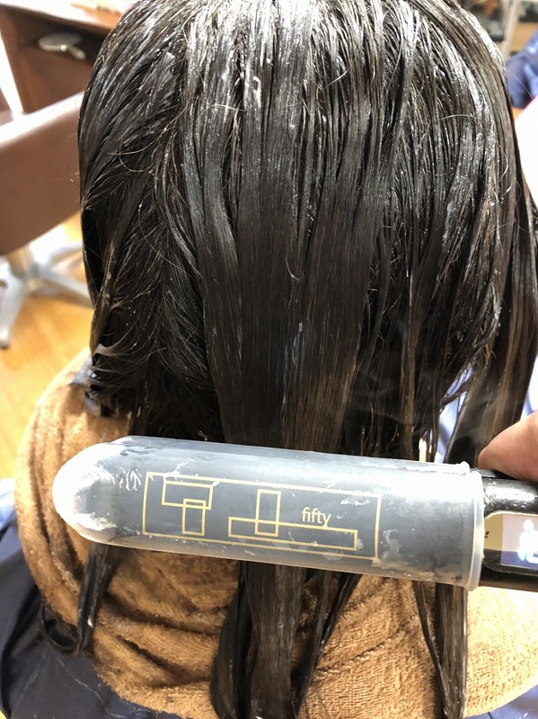 髪のパサつき・うねりでお悩みのお客様